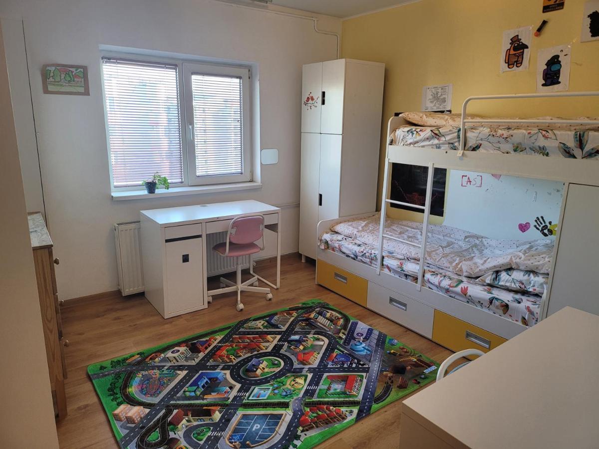 Apartament Family Friendly With Kids Room, Quiet And Peaceful